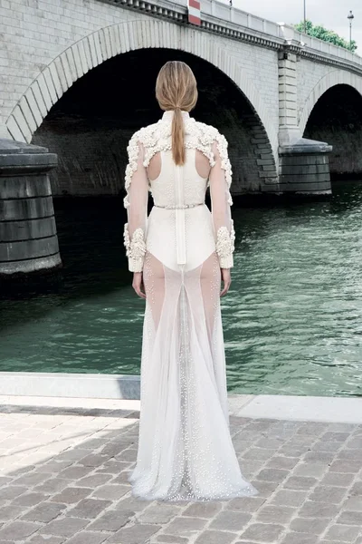 Look 2